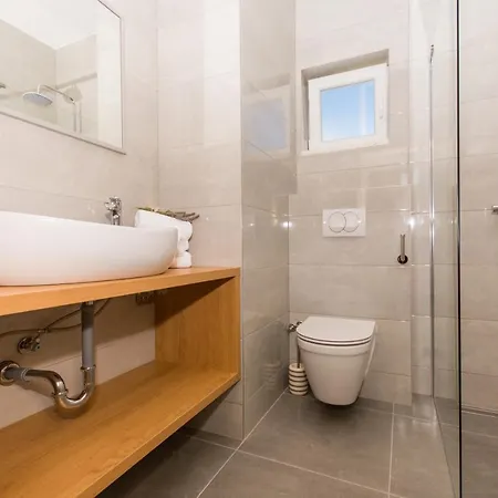 Luxury Magico