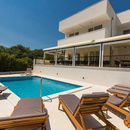 Luxury Magico Guest house *