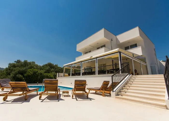 Gostinjska kuća Luxury Magico 4*